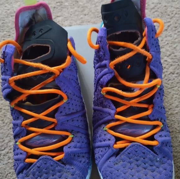 MEN SHOES - Picture 7 of 8